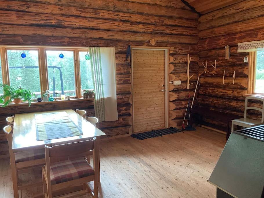 Lakeside Wilderness Cabin โยคโมค ภายนอก รูปภาพ